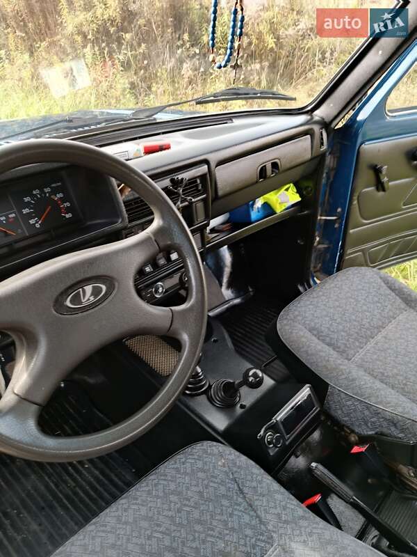 Внедорожник / Кроссовер ВАЗ / Lada 21214 / 4x4 2008 в Мостиске