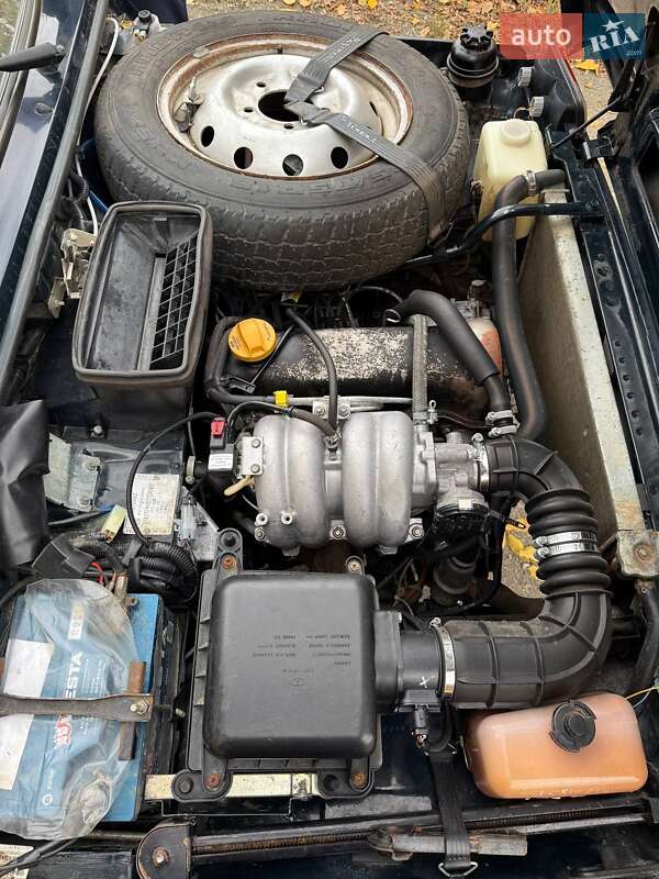 Позашляховик / Кросовер ВАЗ / Lada 21214 / 4x4 2013 в Радомишлі фото 16 Позашляховик / Кросовер ВАЗ / Lada 21214 / 4x4 2013 в Радомишлі