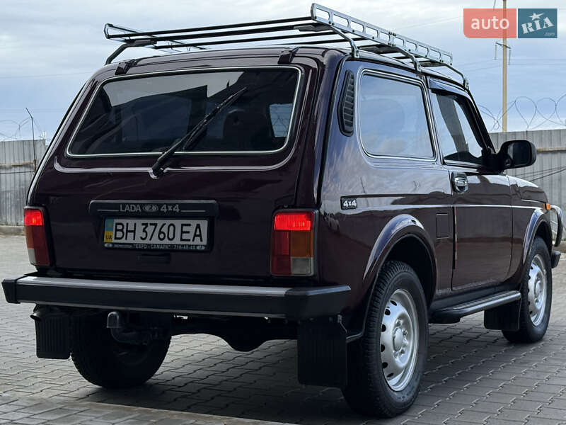 Позашляховик / Кросовер ВАЗ / Lada 21214 / 4x4 2011 в Одесі