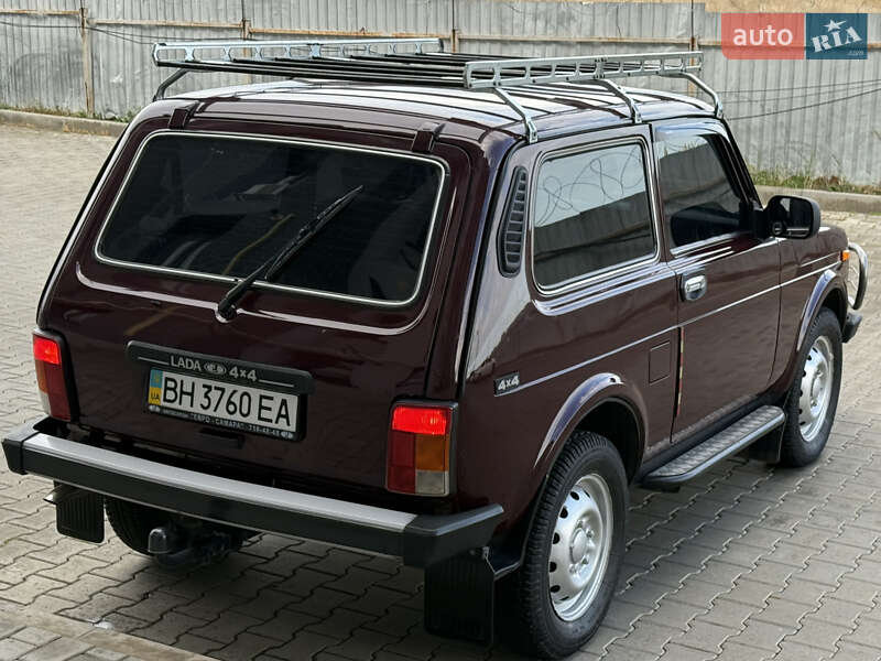 Позашляховик / Кросовер ВАЗ / Lada 21214 / 4x4 2011 в Одесі