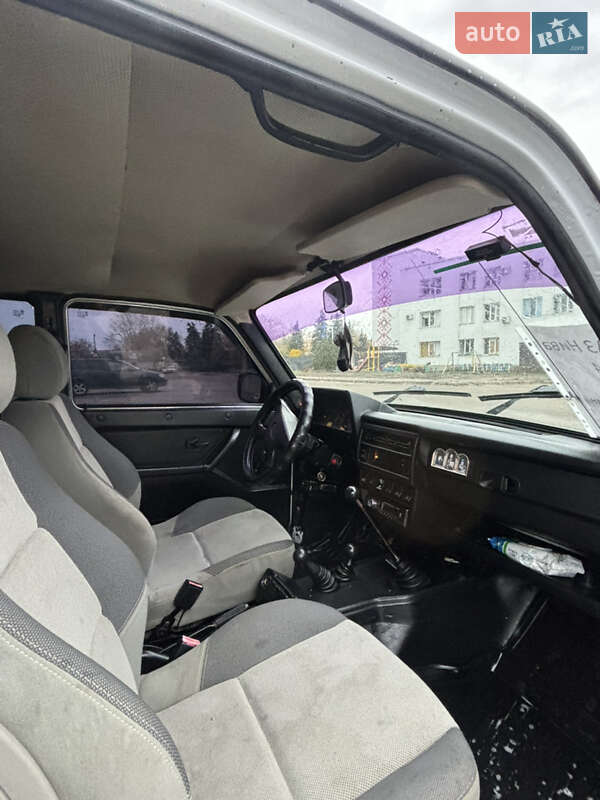 Позашляховик / Кросовер ВАЗ / Lada 21214 / 4x4 2013 в Харкові