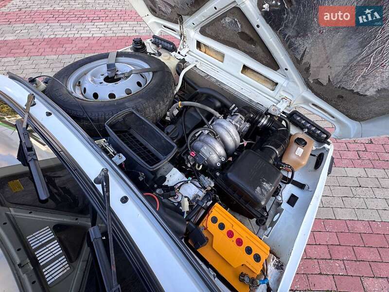 Позашляховик / Кросовер ВАЗ / Lada 21214 / 4x4 2011 в Запоріжжі