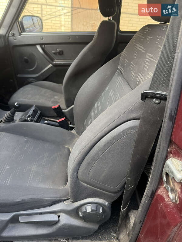 Позашляховик / Кросовер ВАЗ / Lada 21214 / 4x4 2011 в Білопіллі фото 4 Позашляховик / Кросовер ВАЗ / Lada 21214 / 4x4 2011 в Білопіллі