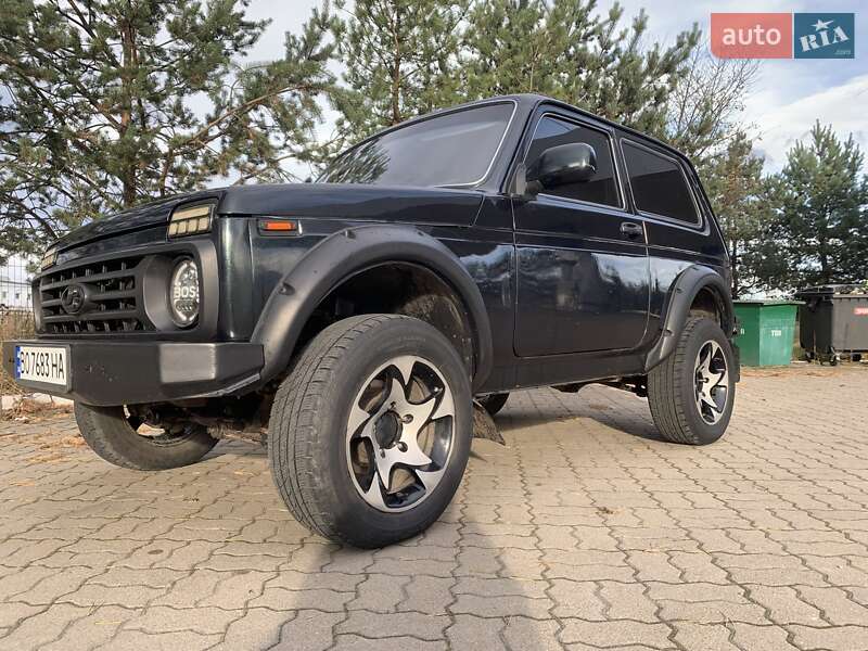 Внедорожник / Кроссовер ВАЗ / Lada 21214 / 4x4 2016 в Малой Турье