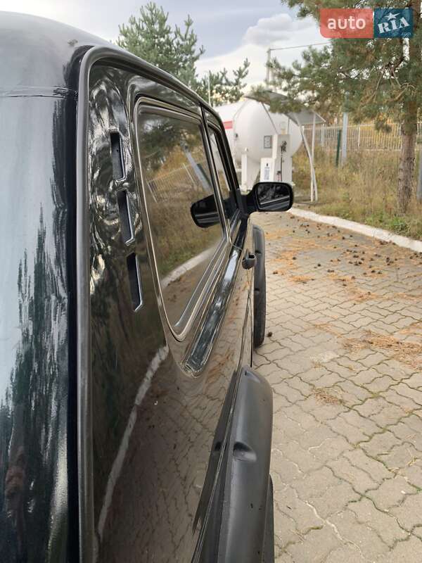 Внедорожник / Кроссовер ВАЗ / Lada 21214 / 4x4 2016 в Малой Турье