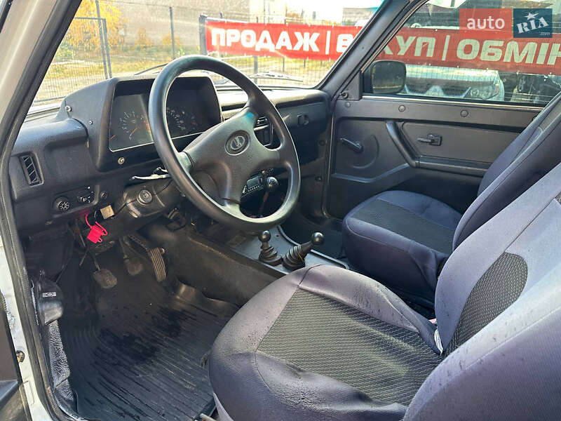 Позашляховик / Кросовер ВАЗ / Lada 21214 / 4x4 2011 в Дніпрі фото 8 Позашляховик / Кросовер ВАЗ / Lada 21214 / 4x4 2011 в Дніпрі