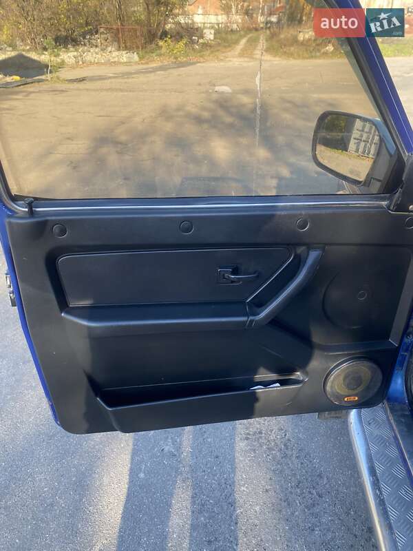 Позашляховик / Кросовер ВАЗ / Lada 21214 / 4x4 2007 в Звенигородці фото 15 Позашляховик / Кросовер ВАЗ / Lada 21214 / 4x4 2007 в Звенигородці