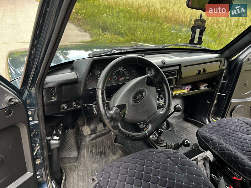 Позашляховик / Кросовер ВАЗ / Lada 21214 / 4x4 2015 в Чернігові