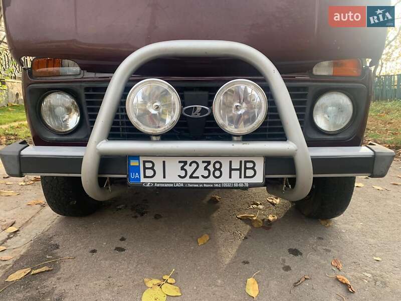 Позашляховик / Кросовер ВАЗ / Lada 21214 / 4x4 2013 в Лохвиці