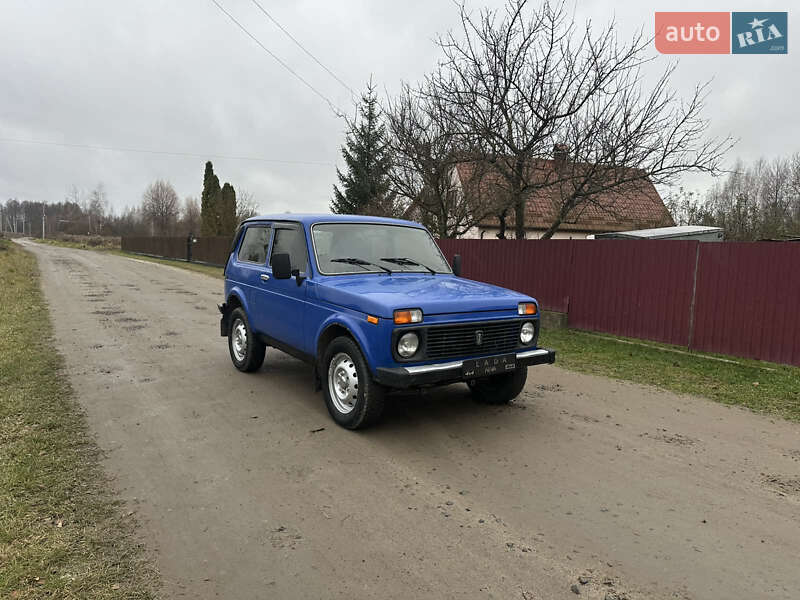 Внедорожник / Кроссовер ВАЗ / Lada 21214 / 4x4 2008 в Олевске