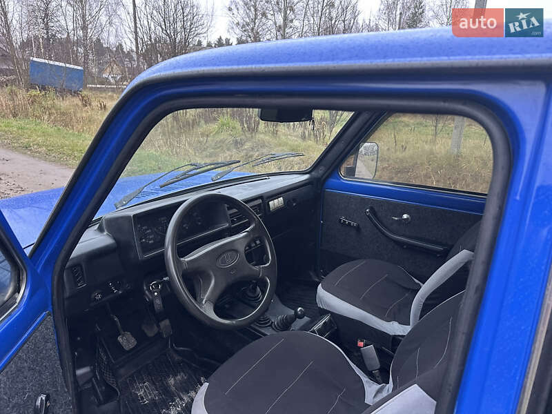 Внедорожник / Кроссовер ВАЗ / Lada 21214 / 4x4 2008 в Олевске