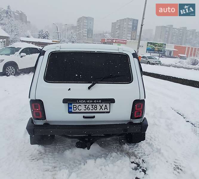 Позашляховик / Кросовер ВАЗ / Lada 21214 / 4x4 2012 в Трускавці