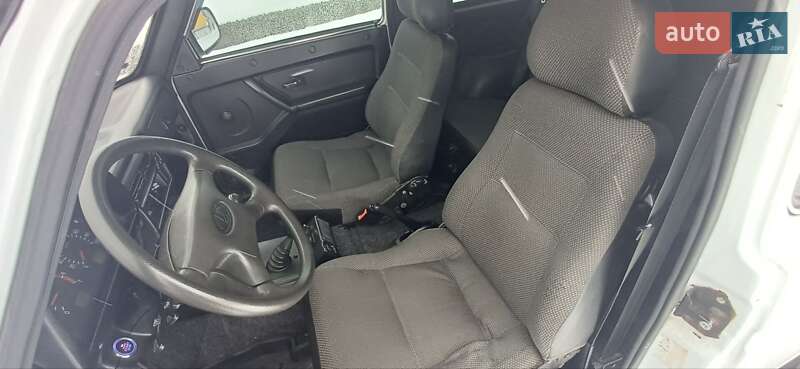 Позашляховик / Кросовер ВАЗ / Lada 21214 / 4x4 2012 в Трускавці