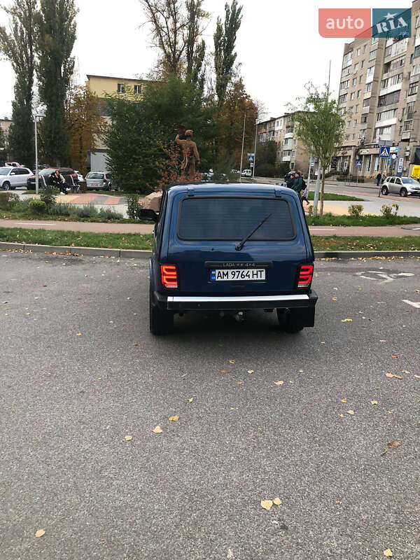 Внедорожник / Кроссовер ВАЗ / Lada 21214 / 4x4 2010 в Виннице