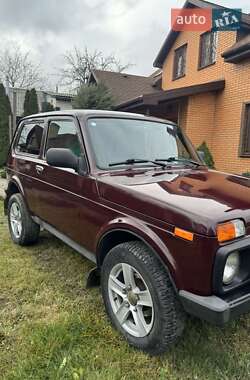 Внедорожник / Кроссовер ВАЗ 21214 / 4x4 2014 в Харькове