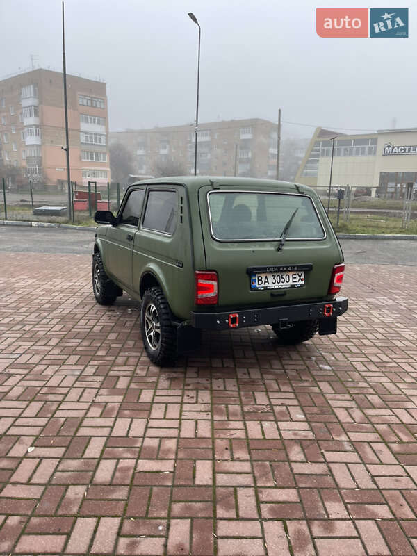 Внедорожник / Кроссовер ВАЗ / Lada 21214 / 4x4 2012 в Знаменке