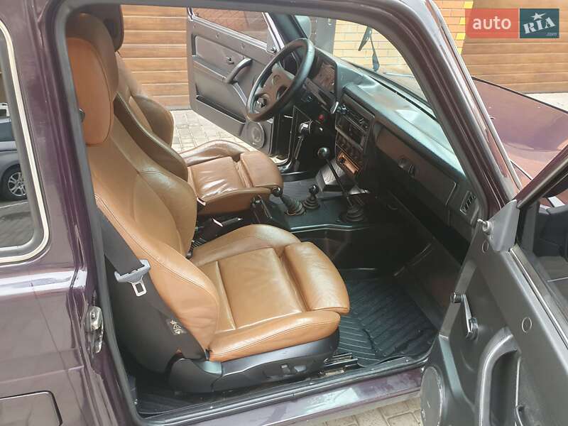 Позашляховик / Кросовер ВАЗ / Lada 21214 / 4x4 2015 в Черкасах