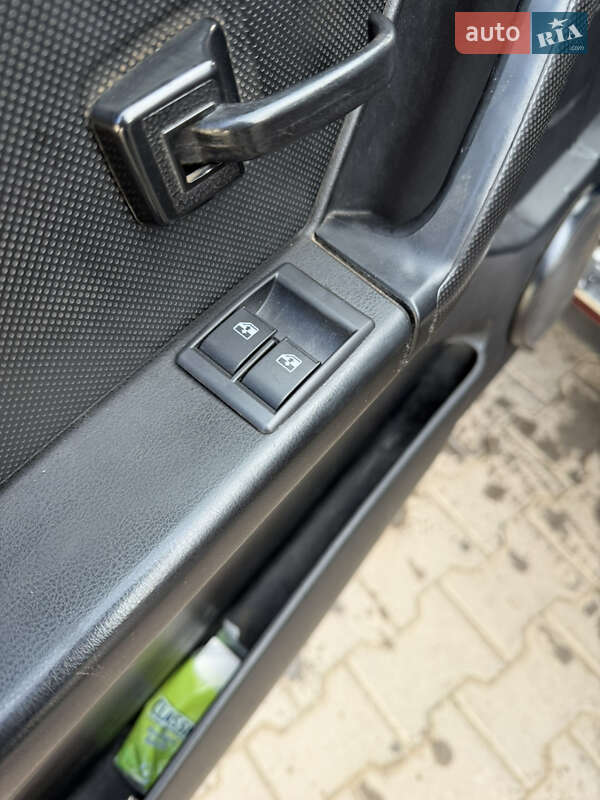 Позашляховик / Кросовер ВАЗ / Lada 21214 / 4x4 2012 в Ворзелі фото 6 Позашляховик / Кросовер ВАЗ / Lada 21214 / 4x4 2012 в Ворзелі