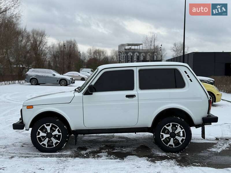 Внедорожник / Кроссовер ВАЗ / Lada 21214 / 4x4 2018 в Киеве фото 4 Внедорожник / Кроссовер ВАЗ / Lada 21214 / 4x4 2018 в Киеве