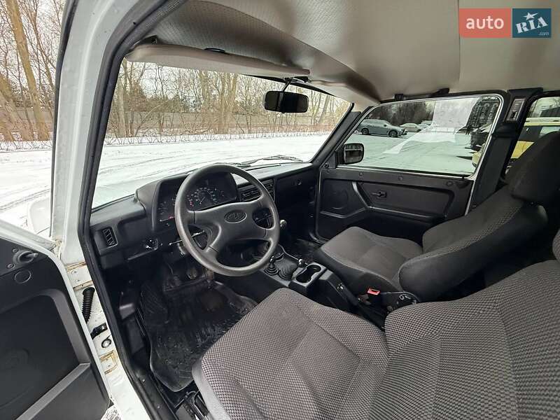 Внедорожник / Кроссовер ВАЗ / Lada 21214 / 4x4 2018 в Киеве фото 13 Внедорожник / Кроссовер ВАЗ / Lada 21214 / 4x4 2018 в Киеве