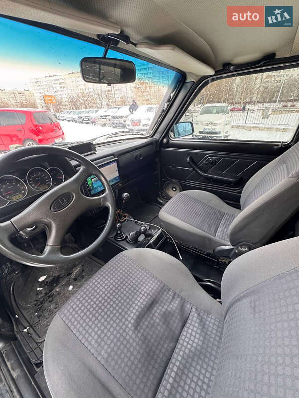 Внедорожник / Кроссовер ВАЗ / Lada 21214 / 4x4 2010 в Запорожье