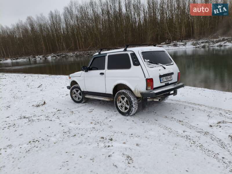 Внедорожник / Кроссовер ВАЗ / Lada 21214 / 4x4 2012 в Виноградове