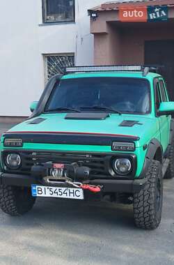 Позашляховик / Кросовер ВАЗ 21214 / 4x4 2012 в Полтаві