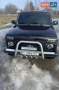 Внедорожник / Кроссовер ВАЗ 21214 / 4x4 2011 в Градижске