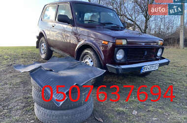 Позашляховик / Кросовер ВАЗ 21214 / 4x4 2013 в Малій Висці