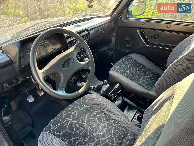 Внедорожник / Кроссовер ВАЗ / Lada 21214 / 4x4 2013 в Кривом Роге