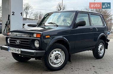 Позашляховик / Кросовер ВАЗ 21214 / 4x4 2017 в Дніпрі
