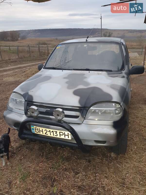 Позашляховик / Кросовер ВАЗ / Lada 2123 Niva 2004 в Одесі