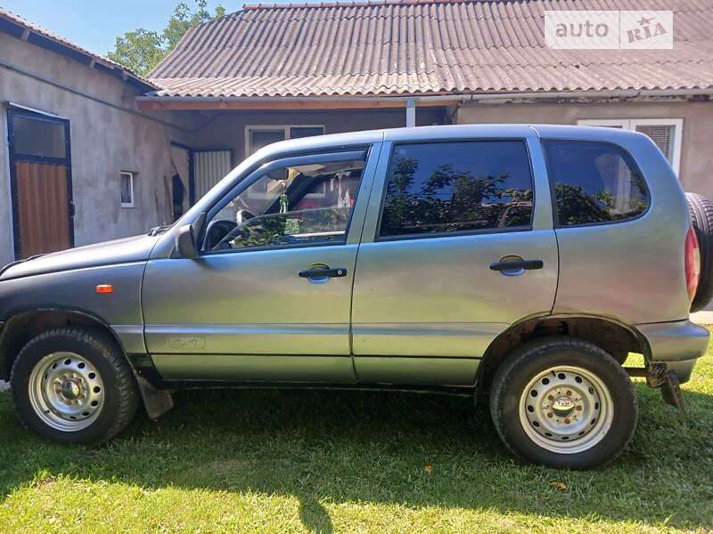 Внедорожник / Кроссовер ВАЗ / Lada 2123 Niva 2005 в Черновцах