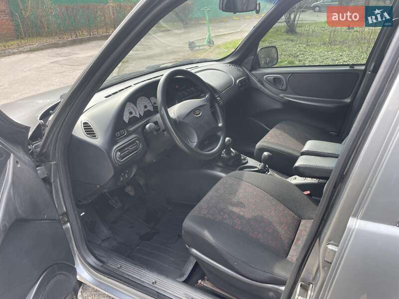 Позашляховик / Кросовер ВАЗ / Lada 2123 Niva 2006 в Вінниці