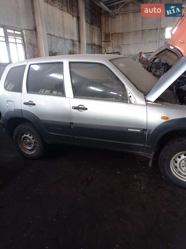 Позашляховик / Кросовер ВАЗ 2123 Niva 2009 в 
