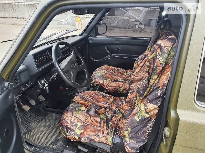 Позашляховик / Кросовер ВАЗ / Lada 2131 Нива 2000 в Дніпрі