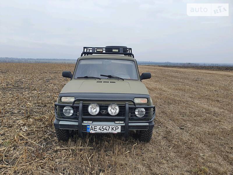 Позашляховик / Кросовер ВАЗ / Lada 2131 Нива 2000 в Дніпрі