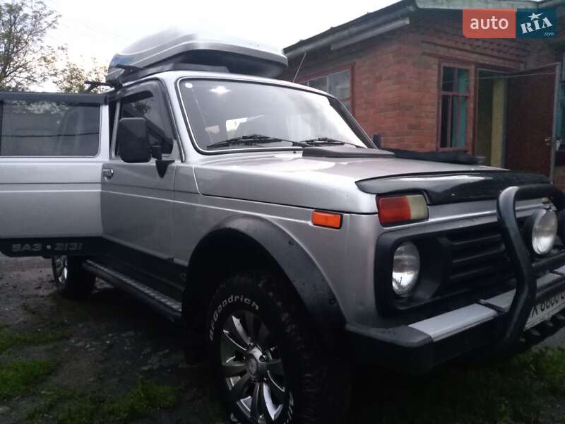 Универсал ВАЗ / Lada 2131 Нива 2009 в Хмельницком