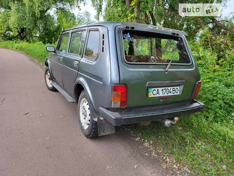 Позашляховик / Кросовер ВАЗ / Lada 2131 Нива 1998 в Ніжині