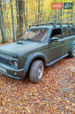 Внедорожник / Кроссовер ВАЗ / Lada 2131 Нива 2002 в Сумах