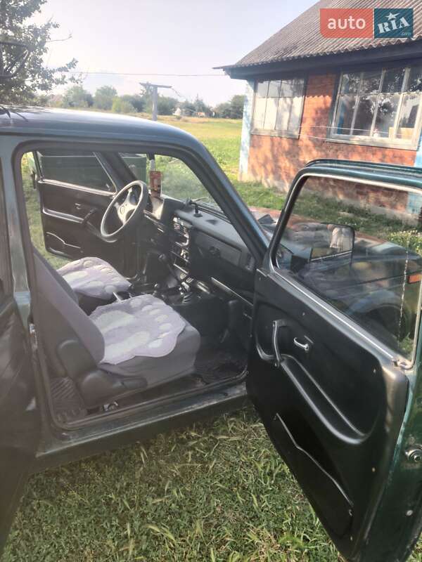 Внедорожник / Кроссовер ВАЗ / Lada 2131 Нива 1998 в Градижске
