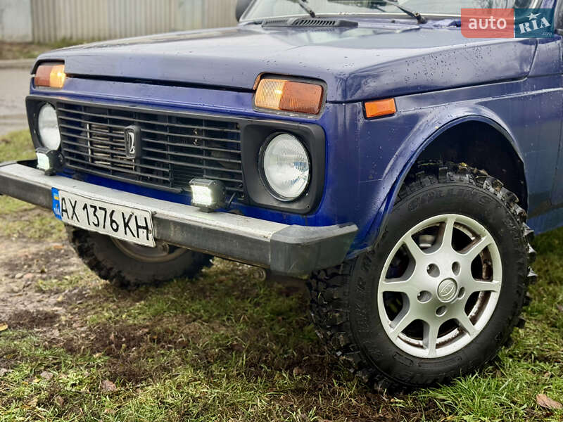 Внедорожник / Кроссовер ВАЗ / Lada 2131 Нива 1998 в Харькове