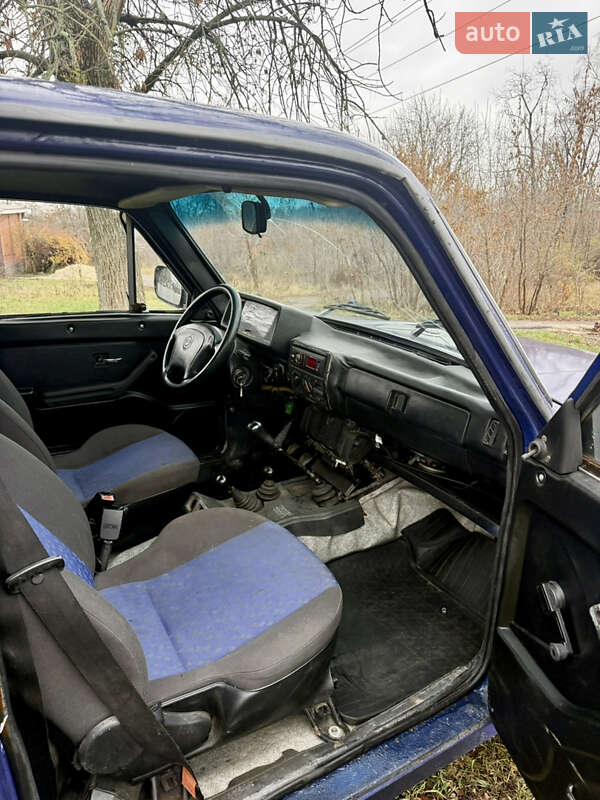 Внедорожник / Кроссовер ВАЗ / Lada 2131 Нива 1998 в Харькове