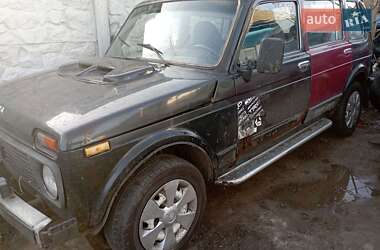 Внедорожник / Кроссовер ВАЗ 2131 Нива 2000 в Хороле