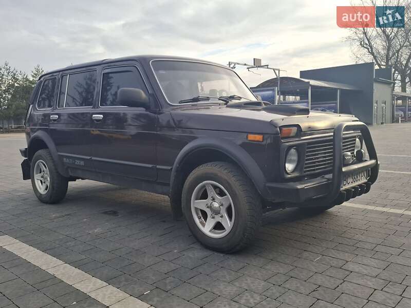 Внедорожник / Кроссовер ВАЗ / Lada 2131 Нива 2003 в Самборе