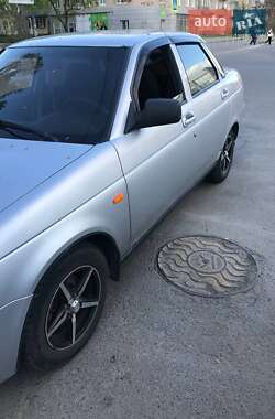 Седан ВАЗ / Lada 2170 Priora 2010 в Днепре
