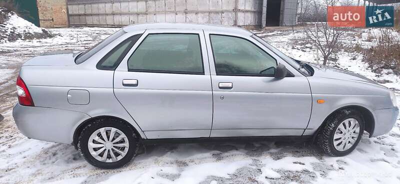 Седан ВАЗ / Lada 2170 Priora 2007 в Мені