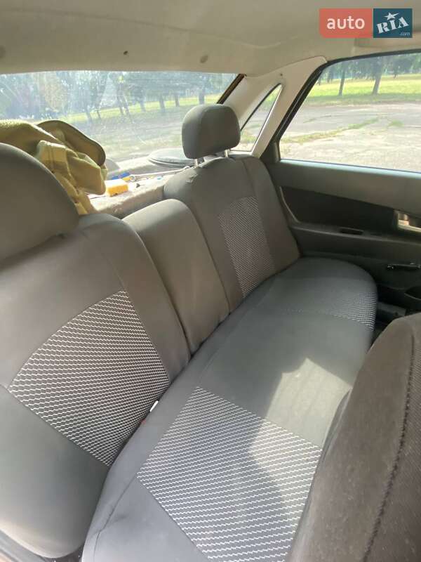 Седан ВАЗ / Lada 2170 Priora 2011 в Тальном фото 10 Седан ВАЗ / Lada 2170 Priora 2011 в Тальном