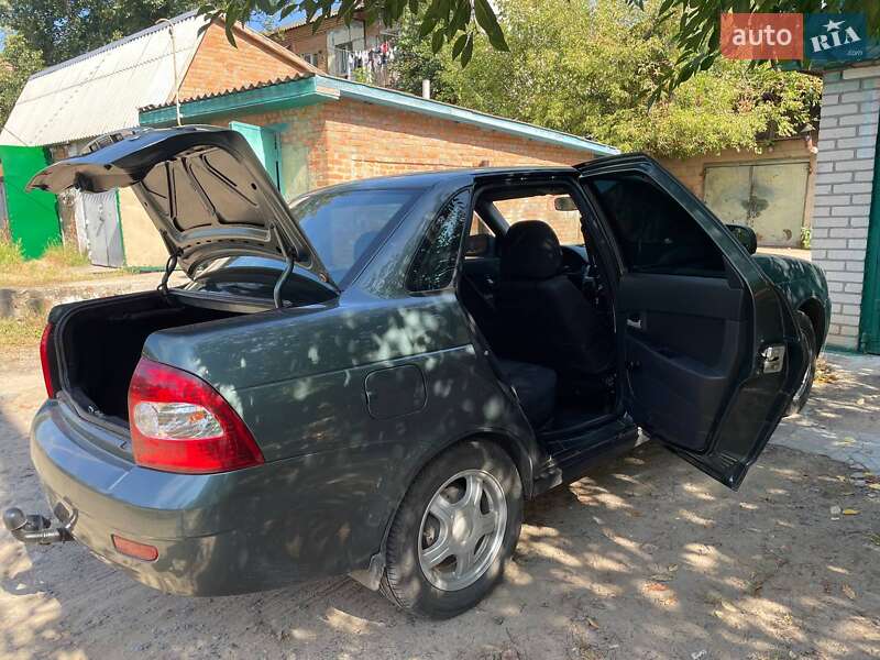 Седан ВАЗ / Lada 2170 Priora 2011 в Гайсину