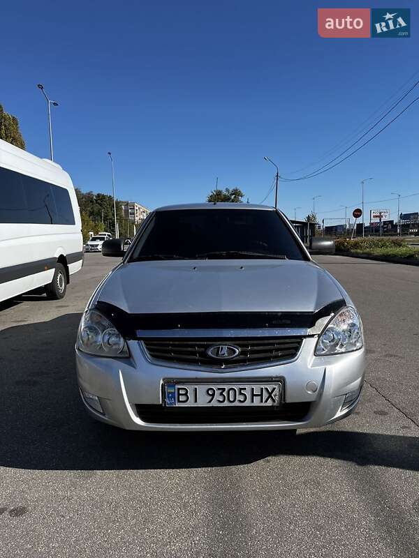 Седан ВАЗ / Lada 2170 Priora 2013 в Полтаве